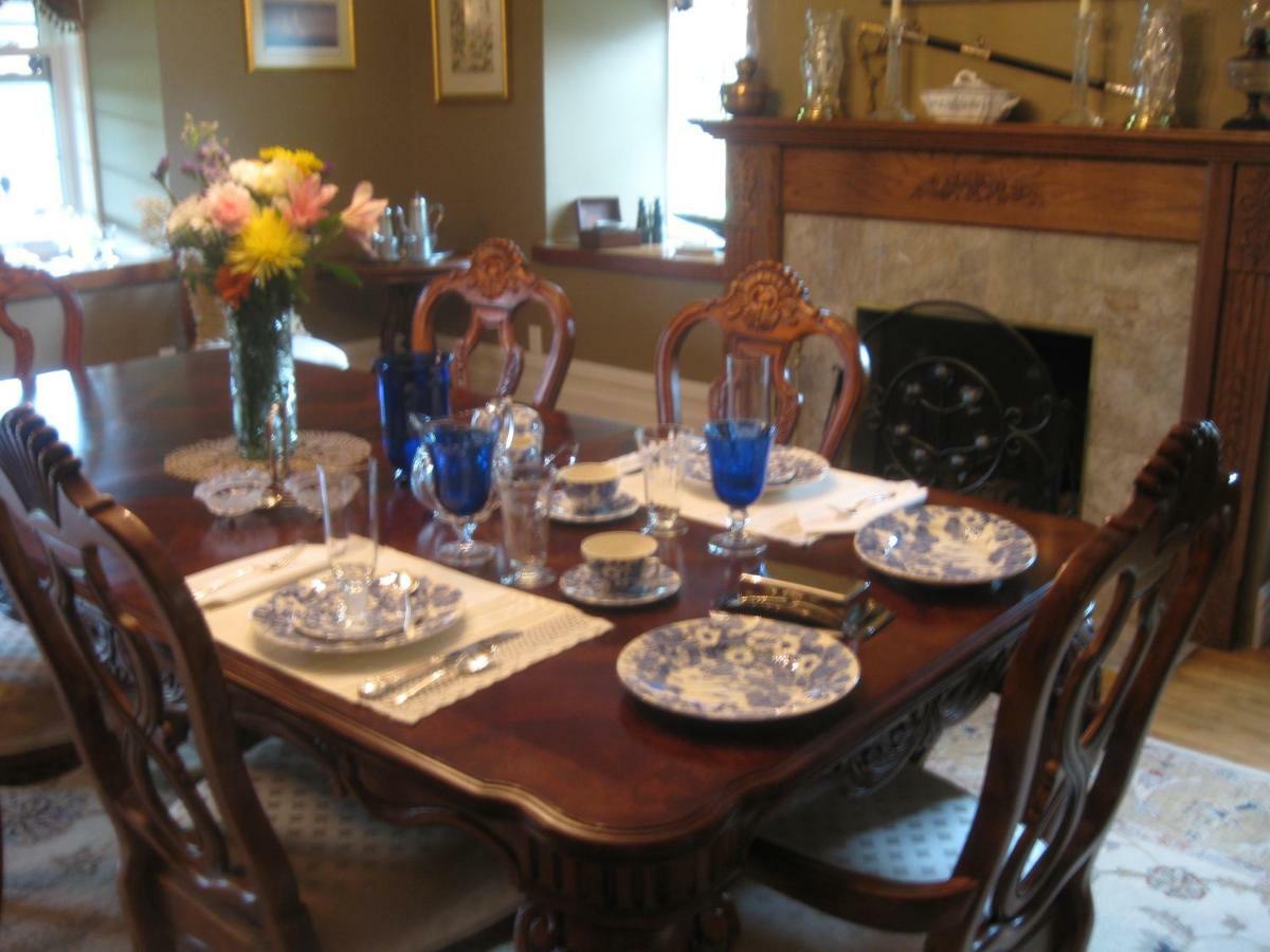 The Old Shipman House Bed & Breakfast Kemptville Екстер'єр фото